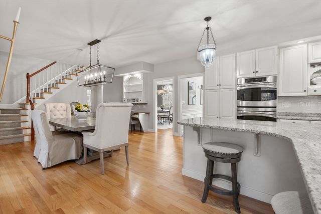 15 Homestead Dr, Medfield, MA 02052