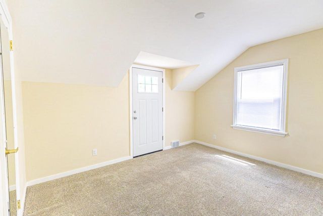 2350 S 56th STREET, West Allis, WI 53219