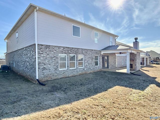 410 Arcanum Lane, New Market, AL 35761