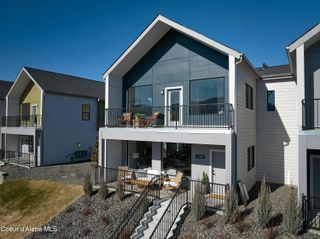 1031 E RAILROAD AVE, Post Falls, ID 83854