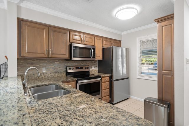 472 Catherine Park Rd Apt H And, Hot Springs, AR 71913