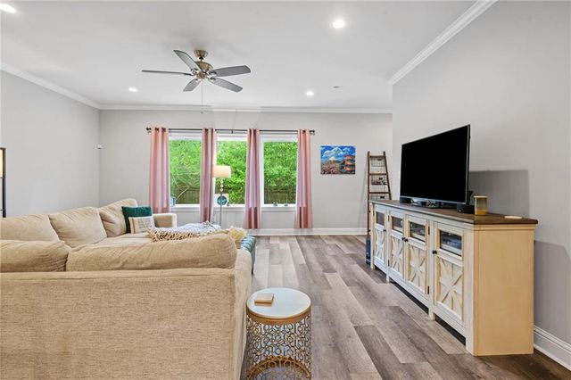 906 Louise Avenue, Mobile, AL 36609