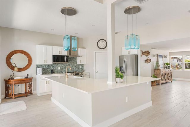 4087 PELICAN SHORES CIRCLE, Englewood, FL 34223