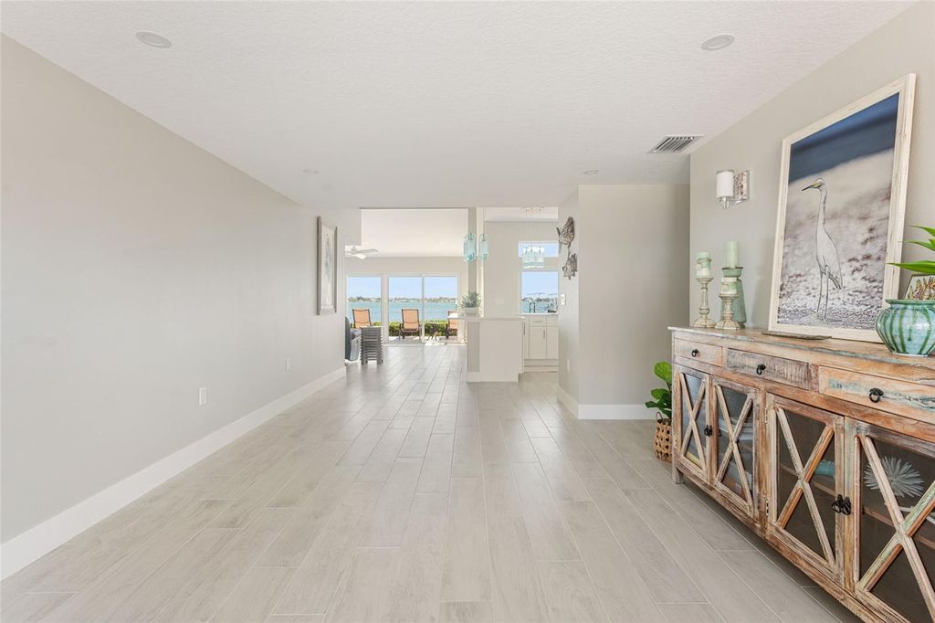 Image 21 of property listing at 4087 PELICAN SHORES CIRCLE, Englewood, FL 34223