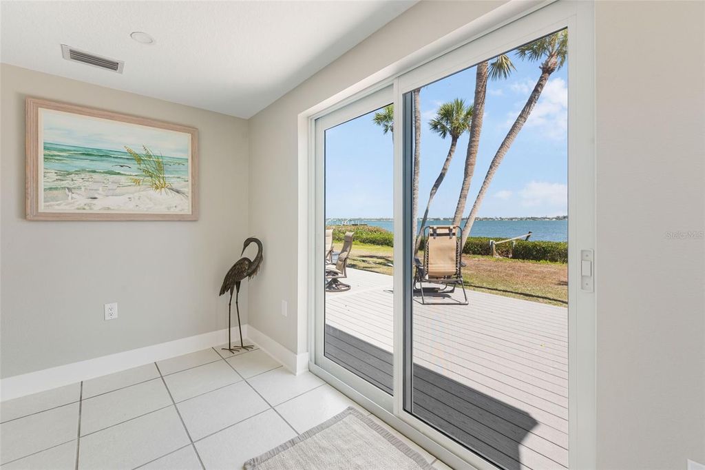 Image 38 of property listing at 4087 PELICAN SHORES CIRCLE, Englewood, FL 34223