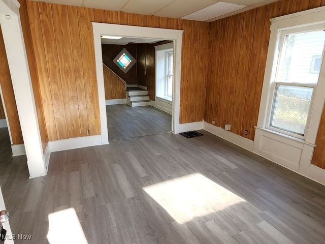 983 E 141st Street, Cleveland, OH 44110