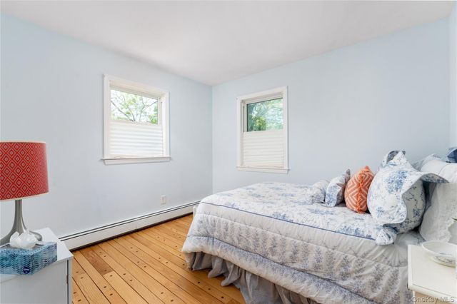 22 W End Avenue, East Quogue, NY 11942