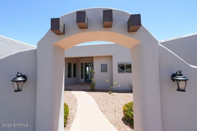 1232 Sonnet Court, Las Cruces, NM 88007