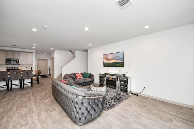 311 John House Lane, Rosharon, TX 77583