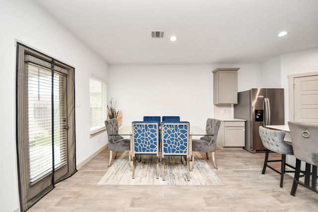 311 John House Lane, Rosharon, TX 77583