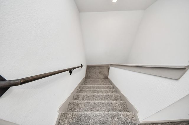 311 John House Lane, Rosharon, TX 77583