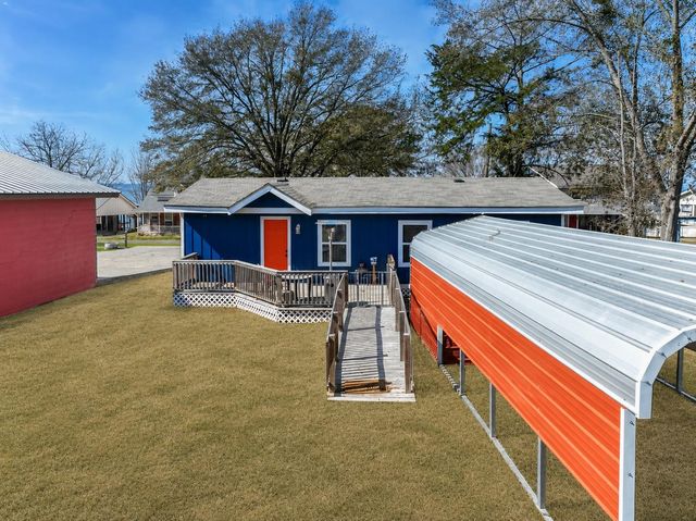 157 Lakeview Drive S, Livingston, TX 77351