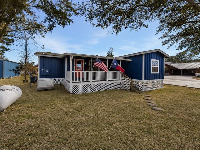 157 Lakeview Drive S, Livingston, TX 77351