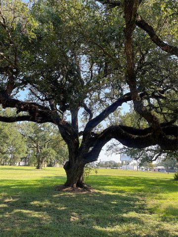 TBD Alexander Drive, Baytown, TX 77520