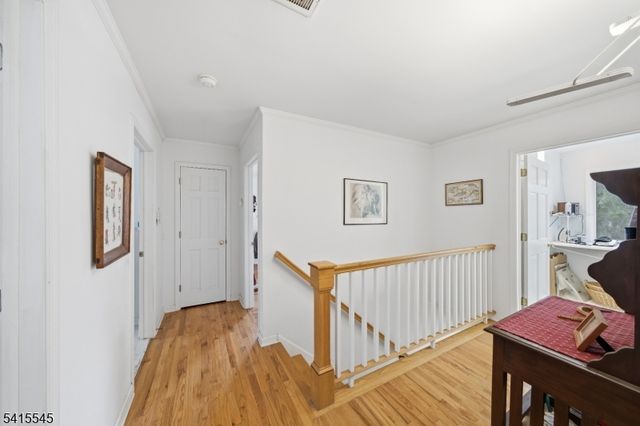 4 Emmet Roche Dr, Montville Twp., NJ 07005