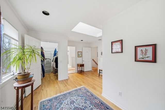 4 Emmet Roche Dr, Montville Twp., NJ 07005