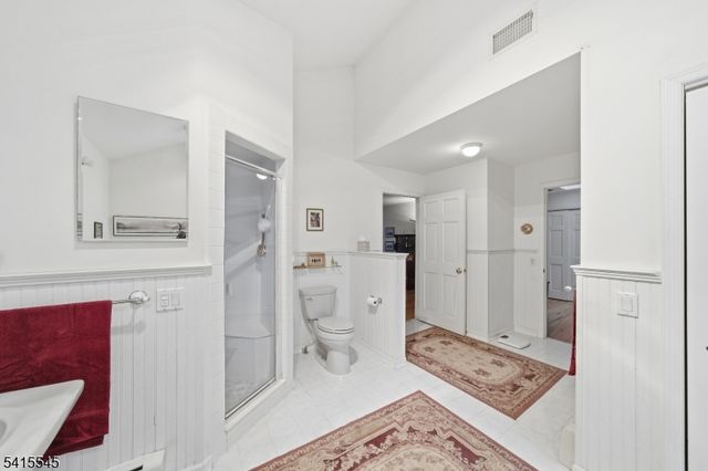 4 Emmet Roche Dr, Montville Twp., NJ 07005