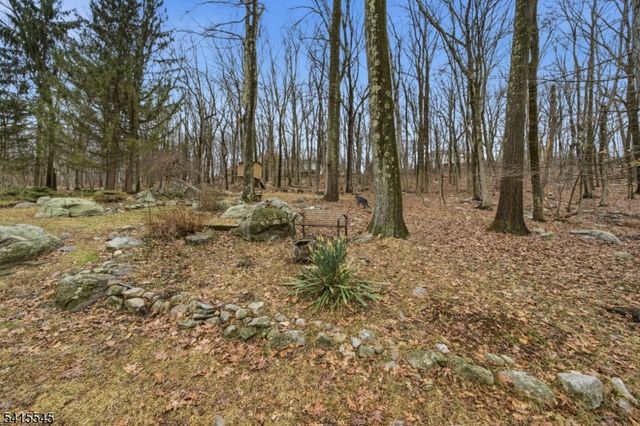 4 Emmet Roche Dr, Montville Twp., NJ 07005