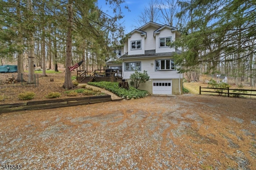 4 Emmet Roche Dr, Montville Twp., NJ 07005 — photo 2