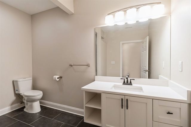 1885 Glen Oaks Drive, West Des Moines, IA 50266