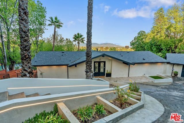 4854 Brewster Drive, Tarzana (los Angeles), CA 91356