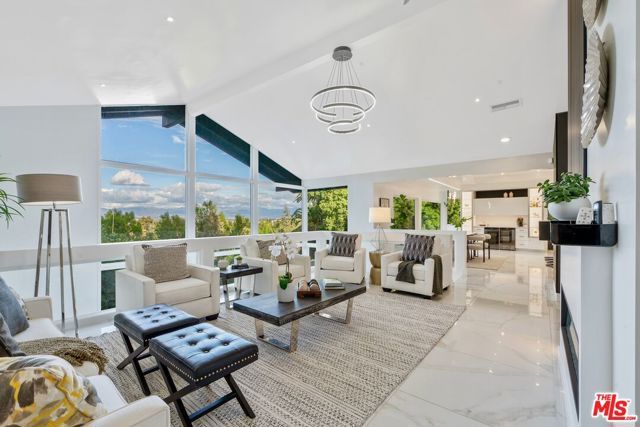 4854 Brewster Drive, Tarzana (los Angeles), CA 91356