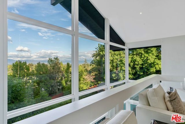 4854 Brewster Drive, Tarzana (los Angeles), CA 91356