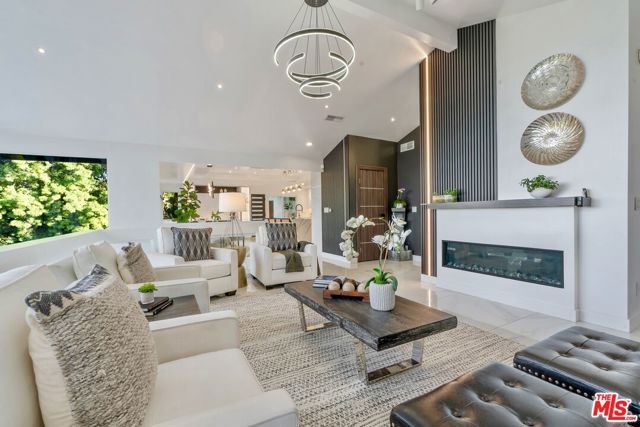 4854 Brewster Drive, Tarzana (los Angeles), CA 91356