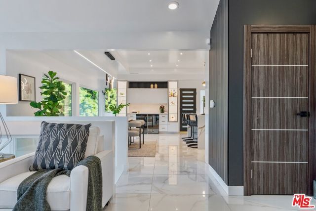 4854 Brewster Drive, Tarzana (los Angeles), CA 91356