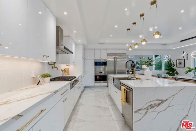 4854 Brewster Drive, Tarzana (los Angeles), CA 91356