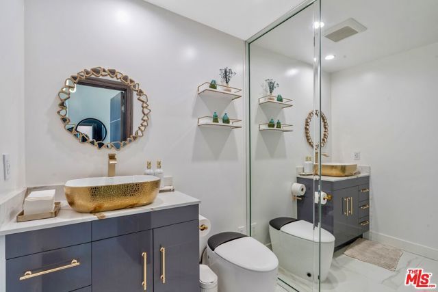 4854 Brewster Drive, Tarzana (los Angeles), CA 91356