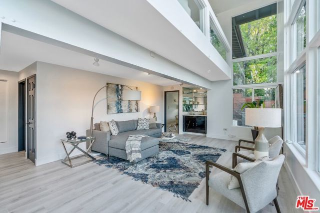 4854 Brewster Drive, Tarzana (los Angeles), CA 91356