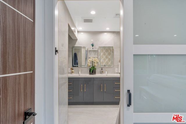 4854 Brewster Drive, Tarzana (los Angeles), CA 91356