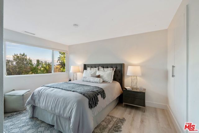 4854 Brewster Drive, Tarzana (los Angeles), CA 91356