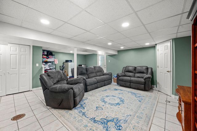 31 Terrace Avenue, Highland Heights, KY 41076