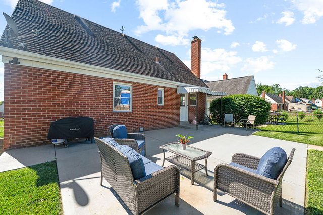 31 Terrace Avenue, Highland Heights, KY 41076