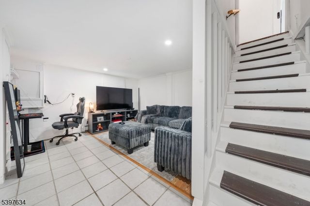 328 Minute Arms Rd, Union Twp., NJ 07083