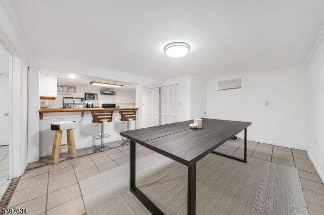 328 Minute Arms Rd, Union Twp., NJ 07083