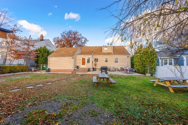 328 Minute Arms Rd, Union Twp., NJ 07083