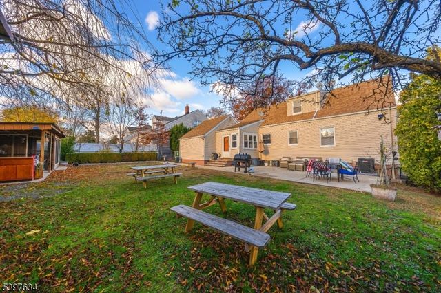 328 Minute Arms Rd, Union Twp., NJ 07083