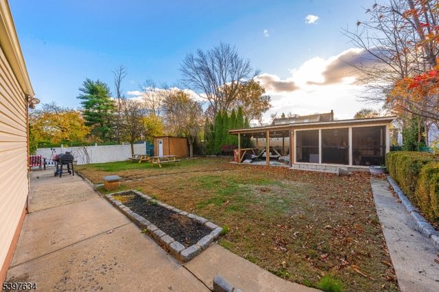 328 Minute Arms Rd, Union Twp., NJ 07083