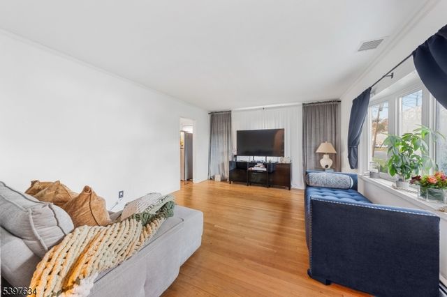 328 Minute Arms Rd, Union Twp., NJ 07083