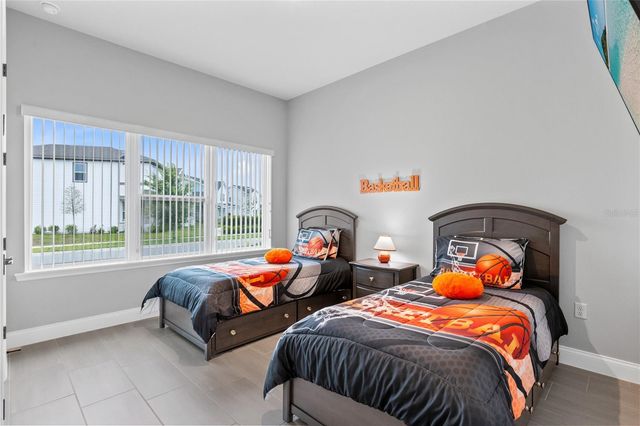 6526 CIRCLE ROCK WAY, St Cloud, FL 34771