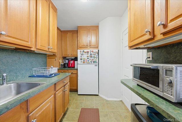 800 Grand Concourse 4EN, Bronx, NY 10451