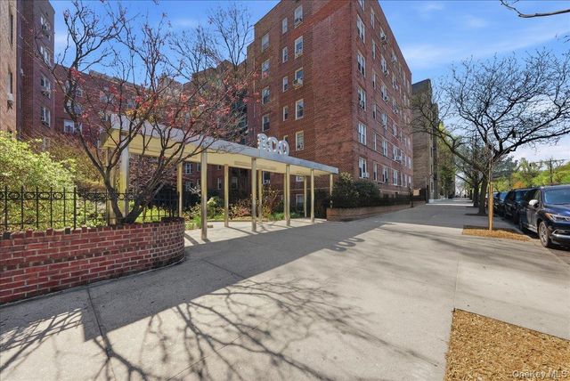800 Grand Concourse 4EN, Bronx, NY 10451