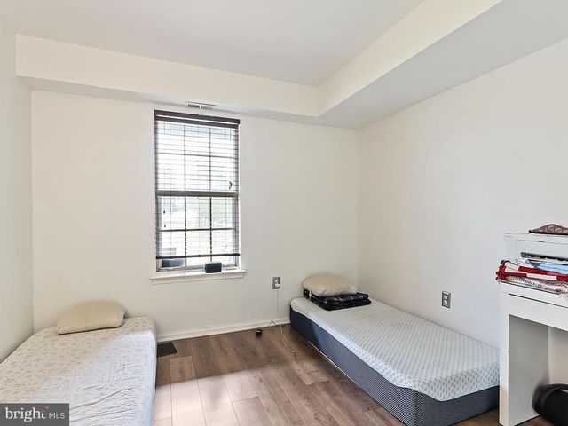 70 SANDYBROOK DR, Langhorne, PA 19047