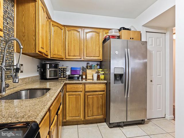 70 SANDYBROOK DR, Langhorne, PA 19047