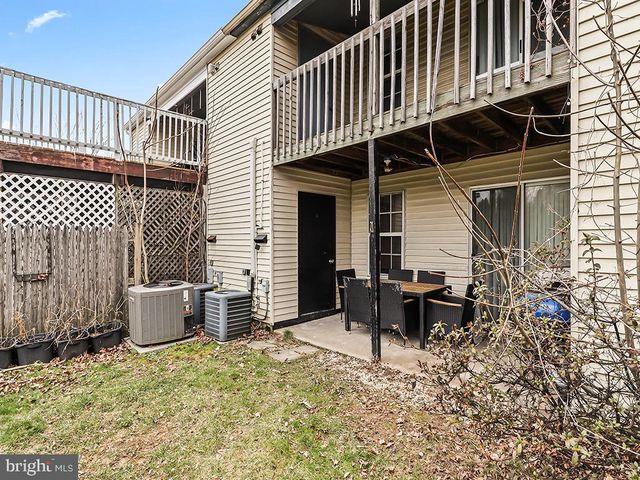 70 SANDYBROOK DR, Langhorne, PA 19047