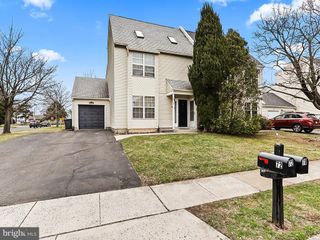 70 SANDYBROOK DR, Langhorne, PA 19047