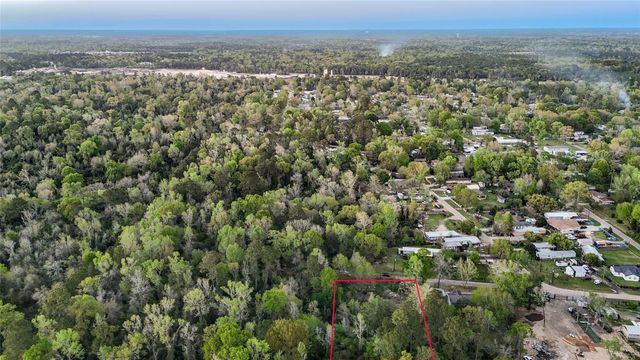 13170 Creekwood Ln, Conroe, TX 77306